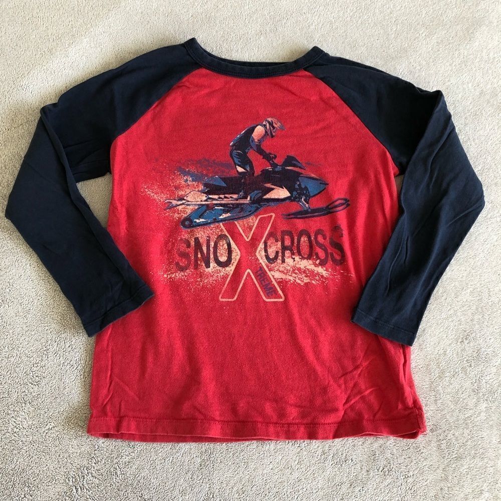 Gap Kids Raglan sleeve SnoX Cross graphic Long Sleeve T-Shirt